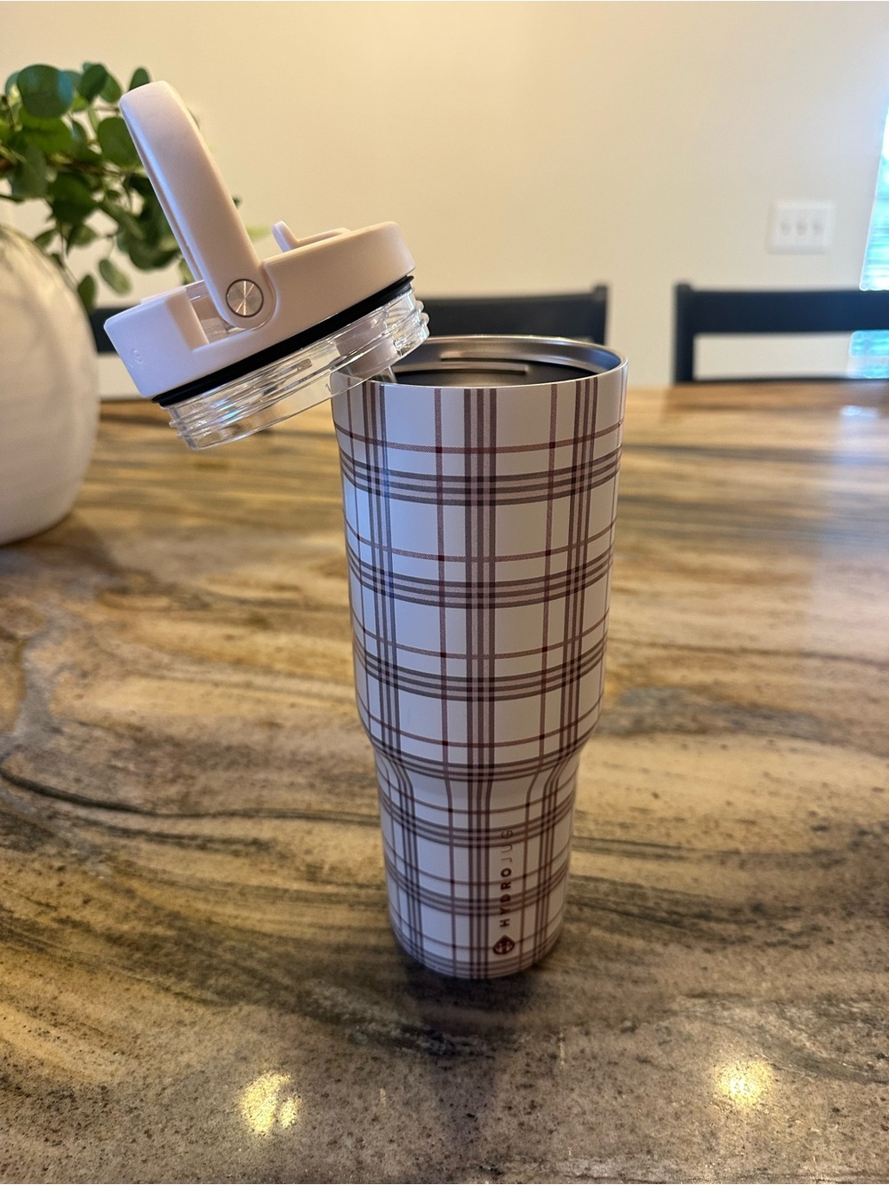 HydroJug Cream  Plaid Insulated Tumbler with sports lid
